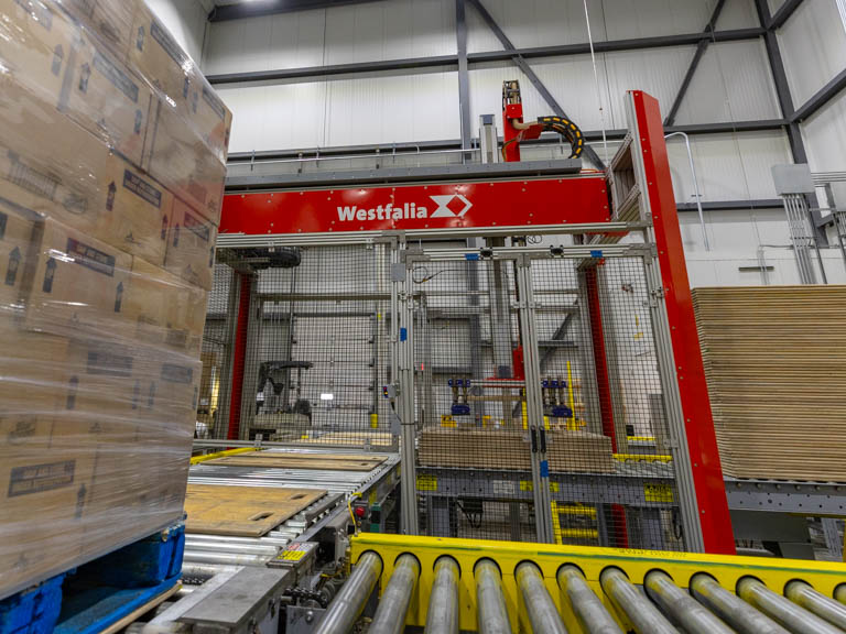 Westfalia-US-Cold-automated-warehouse-PSB-infeed-v1-0034