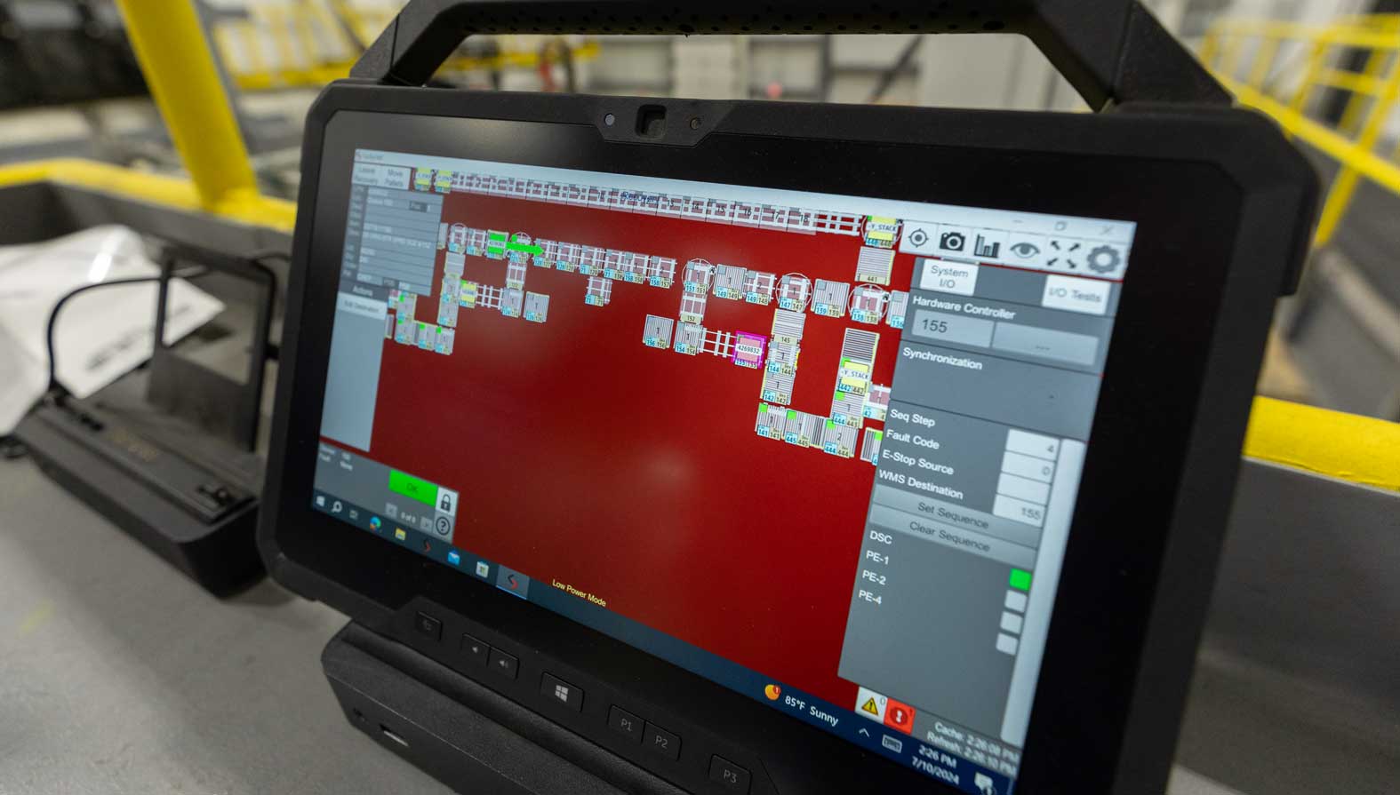 Westfalia's Savanna.NET Warehouse Execution System (WES) showing screenshot of Firefly real-time monitoring software